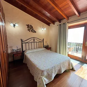 Casa Carlos Isora